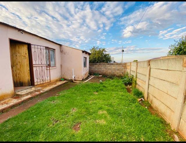 2 BEDROOM HOUSE FOR SALE IN KATLEHONG SOUTH